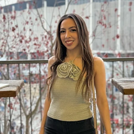 Laura Hurtado Headshot